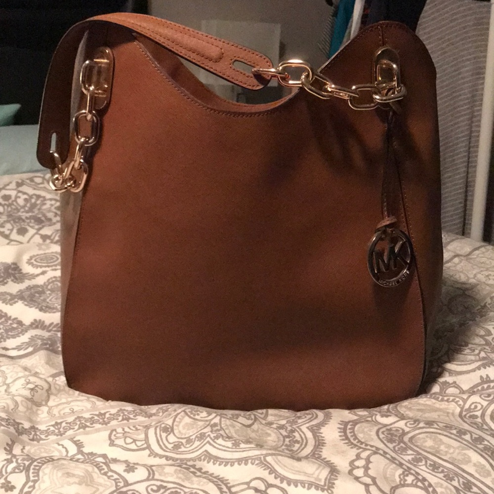 Michael Kors tote in EUC